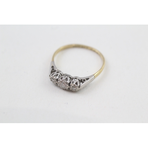 25 - 18ct gold & platinum diamond three stone ring (2.6g) Size  P