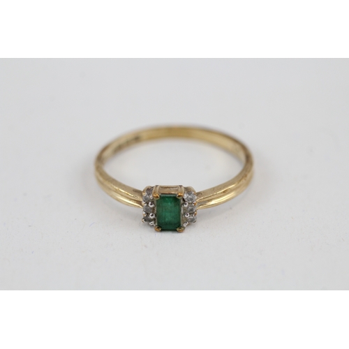 33 - 2x 9ct gold emerald & diamond engagement & curved eternity ring set (2.3g) Size  R + R