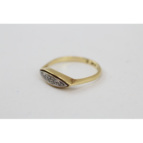 35 - 18ct gold & platinum vintage diamond ring (2g) Size  K