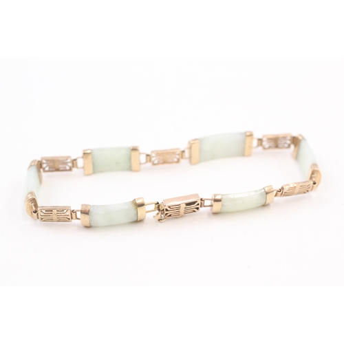 4 - 9ct gold jade bracelet (8.3g)