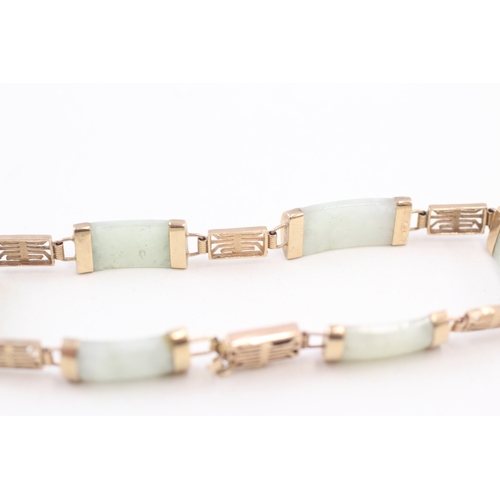 4 - 9ct gold jade bracelet (8.3g)