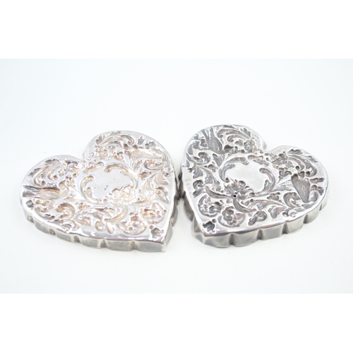 408 - 2 x Antique Victorian .925 Sterling Silver Heart Shaped Pin Dishes (80g)