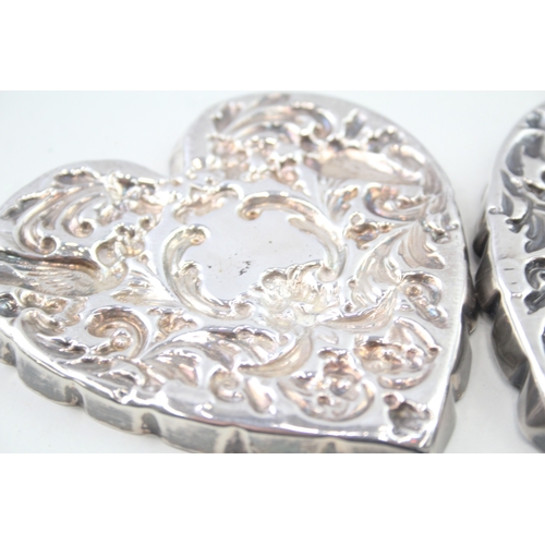 408 - 2 x Antique Victorian .925 Sterling Silver Heart Shaped Pin Dishes (80g)