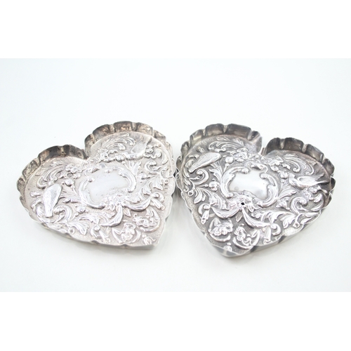 408 - 2 x Antique Victorian .925 Sterling Silver Heart Shaped Pin Dishes (80g)