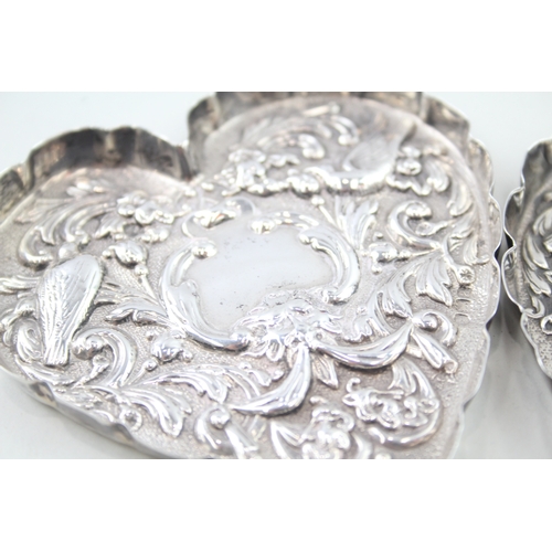 408 - 2 x Antique Victorian .925 Sterling Silver Heart Shaped Pin Dishes (80g)