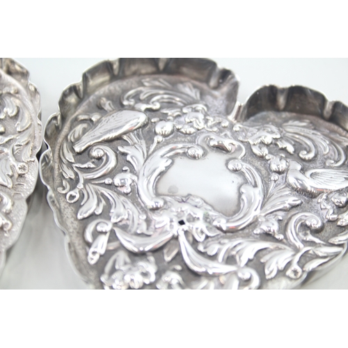 408 - 2 x Antique Victorian .925 Sterling Silver Heart Shaped Pin Dishes (80g)