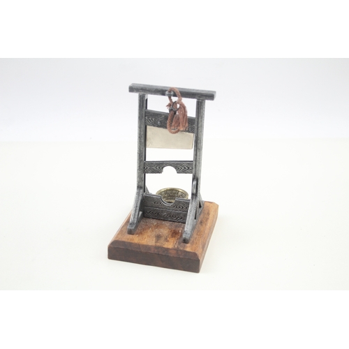 468 - A Novelty Desk-Top Cigar Cutter / Paper Weight Modelled As A French Guillotine