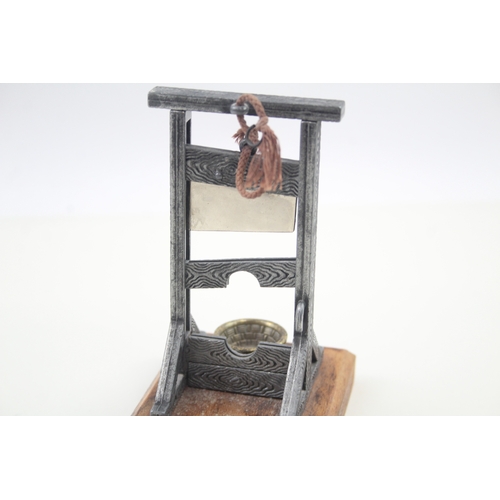 468 - A Novelty Desk-Top Cigar Cutter / Paper Weight Modelled As A French Guillotine