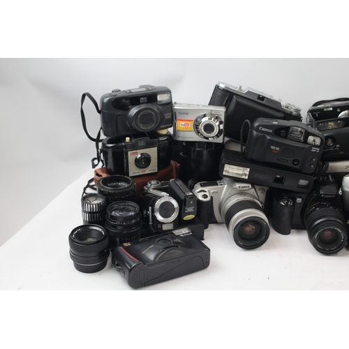 477 - Assorted Vintage Cameras Inc. SLRs, DSLRs, Lenses, Digital Bridges Etc. Job Lot