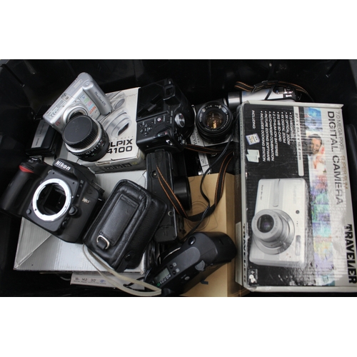 478 - Assorted Vintage Cameras Inc. SLRs, DSLRs, Lenses, Digital Bridges Etc. Job Lot