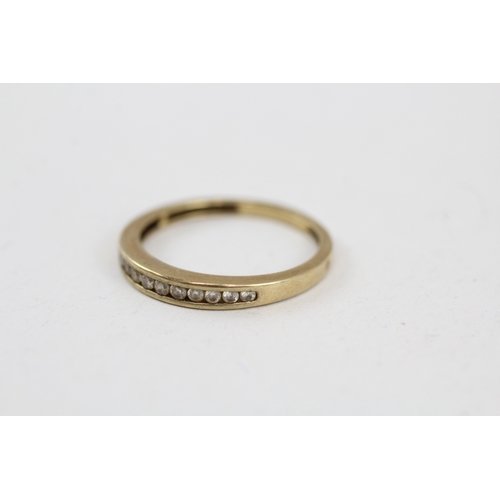 48 - 9ct gold vintage diamond half eternity ring (1.6g) Size  M