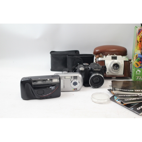 481 - Assorted Vintage Cameras Inc. SLRs, DSLRs, Lenses, Digital Bridges Etc. Job Lot