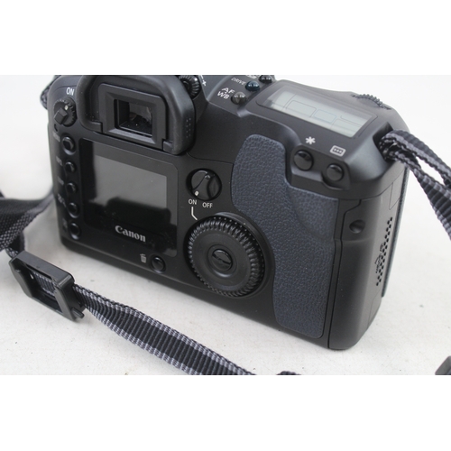 490 - Canon EOS D30 DSLR Digital Camera Body Only w/ Body Cap & Strap