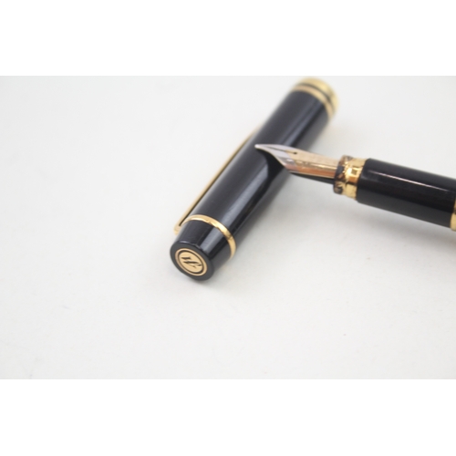 497 - Waterman Ideal Black Lacquer Fountain Pen w/ 18ct Gold Nib WRITING