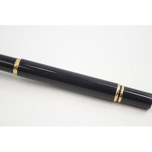 497 - Waterman Ideal Black Lacquer Fountain Pen w/ 18ct Gold Nib WRITING