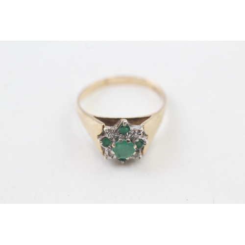 5 - 9ct gold 1970's emerald & diamond cluster ring (3.2g) Size  O 1/2