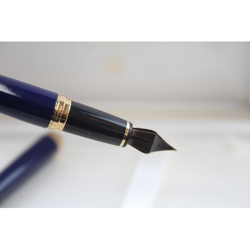 505 - Waterman L'Etalon Navy Lacquer Fountain Pen w/ 18ct Gold Nib WRITING Boxed