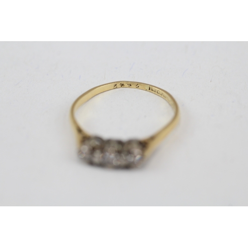 51 - 18ct gold vintage diamond three stone ring (1.8g) AS SEEN - MISHAPEN Size  L