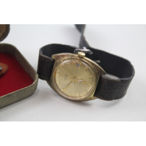 533 - Men's Vintage Watches Hand-Wind WATCH RUNS x 2