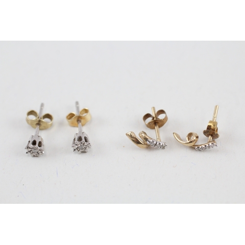 60 - 2x 9ct gold diamond earrings with scroll backs (1.7g)