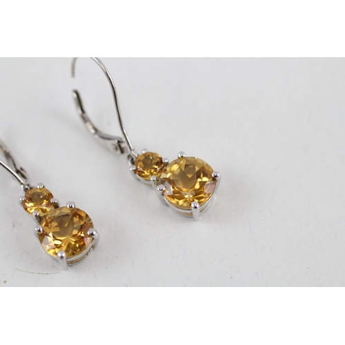 73 - 9ct gold graduated citrine drop earring (2.3g)