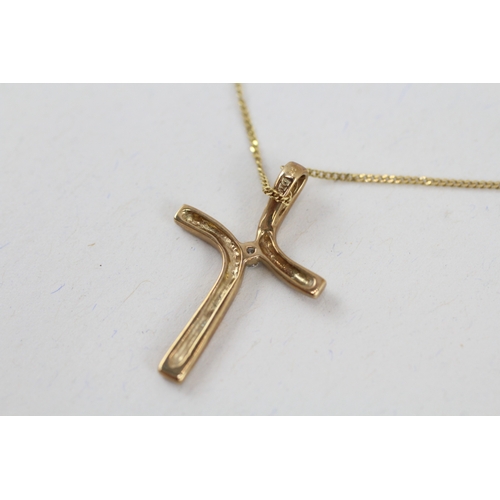 76 - 9ct gold diamond cross pendant necklace (1.8g)