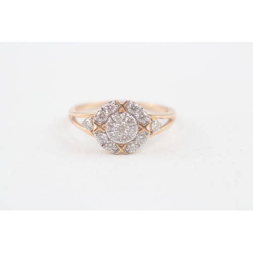 98 - 9ct gold diamond dress ring (2.2g) Size  Q