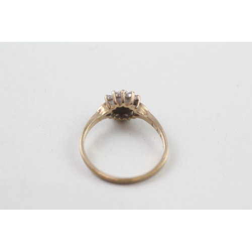 20 - 9ct vintage diamond cluster ring (1.6g) Size  L