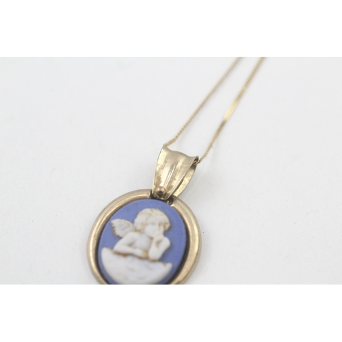 25 - 9ct gold cherub wedgewood pendant necklace (2.6g)