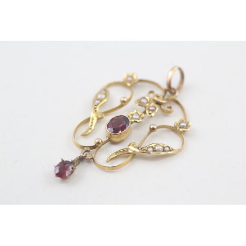 34 - 9ct gold edwardian garnet & seed pearl pendant (2.8g)