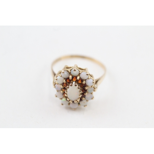 46 - 9ct gold vintage opal & garnet dress ring, claw set (2.7g) Size  Q