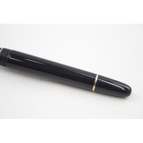 537 - Montblanc Meisterstuck Black Fountain Pen w/ 14ct White Gold Nib WRITING