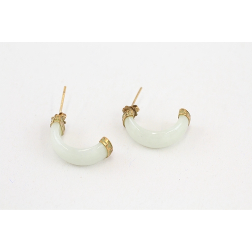 80 - 9ct gold half hoop jadeite earrings (3.8g)