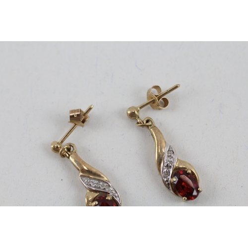 87 - 9ct gold garnet and diamond drop earrings (1.6g)