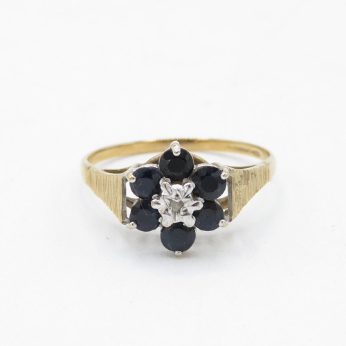 198 - 9ct gold diamond & sapphire floral cluster ring (1.9g) Size  O