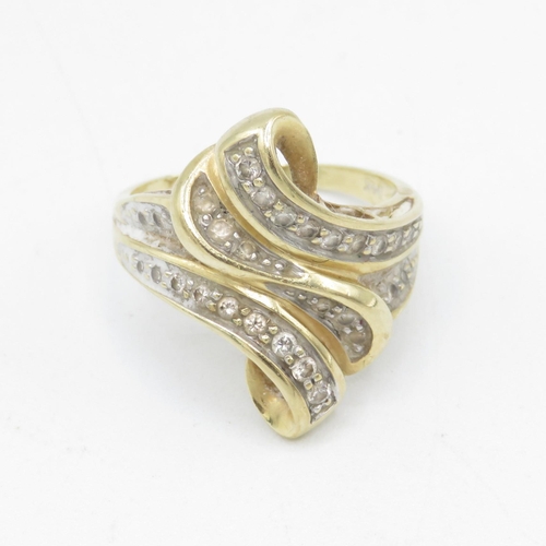 101 - 14ct gold diamond dress ring (4.5g) AS SEEN - MISHAPEN Size  Q