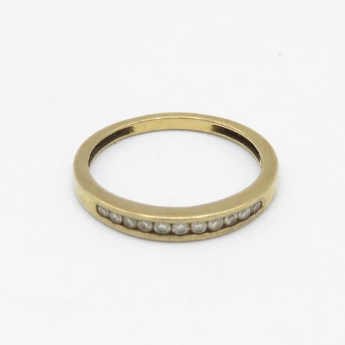 48 - 9ct gold vintage diamond half eternity ring (1.6g) Size  M