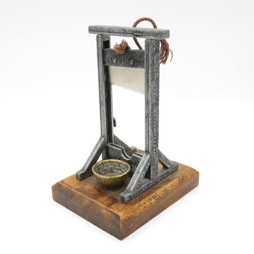 468 - A Novelty Desk-Top Cigar Cutter / Paper Weight Modelled As A French Guillotine