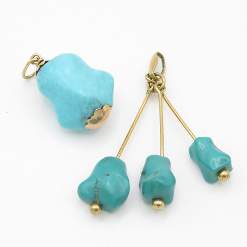 31 - 2x 9ct gold vintage turquoise pendants (7.2g)