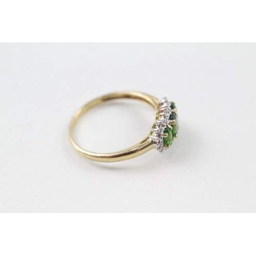 11 - 9ct gold diopside & diamond dress ring, claw set (2.4g) Size  T