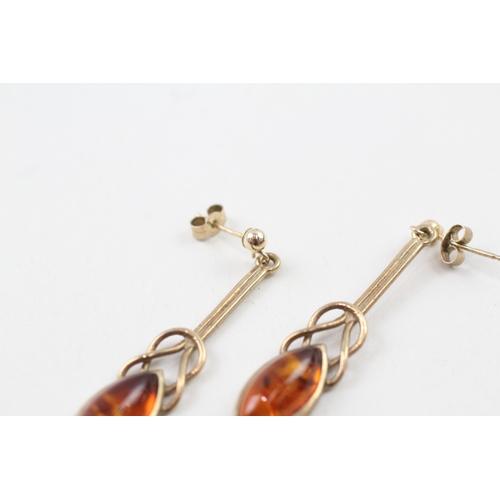 120 - 9ct gold amber drop earrings (3g)