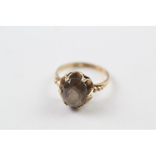 135 - 9ct gold vintage smokey quartz dress ring (2.4g) Size  M