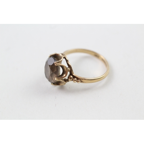 135 - 9ct gold vintage smokey quartz dress ring (2.4g) Size  M