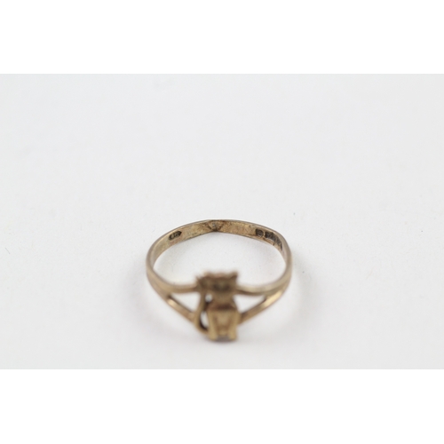 136 - 9ct gold animal dress ring with split shoulders (1.2g) AS SEEN - MISHAPEN Size  I