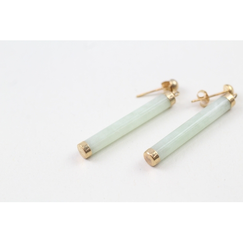 181 - 9ct gold jade bar drop earrings with posts (3.4g)