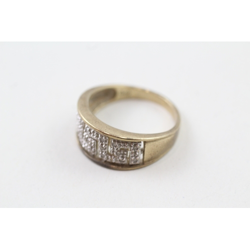 186 - 9ct gold diamond greek key dress ring (3.3g) Size  O