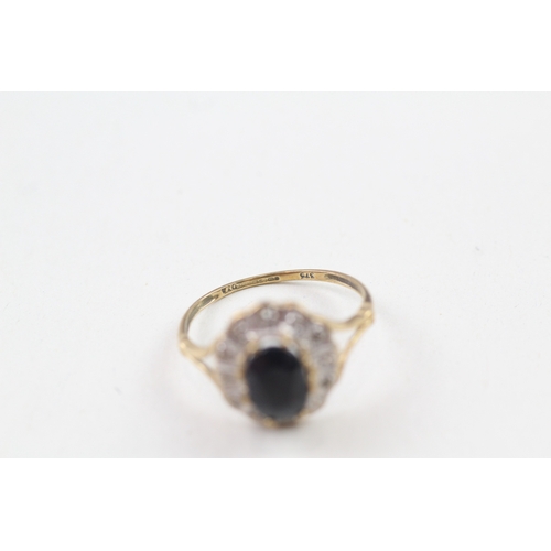 193 - 9ct gold vintage sapphire and diamond halo dress ring (1.9g) Size  O