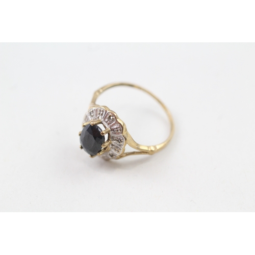 193 - 9ct gold vintage sapphire and diamond halo dress ring (1.9g) Size  O