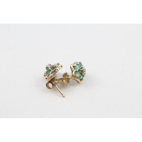 199 - 9ct gold emerald and diamond floral stud earrings (1.2g)