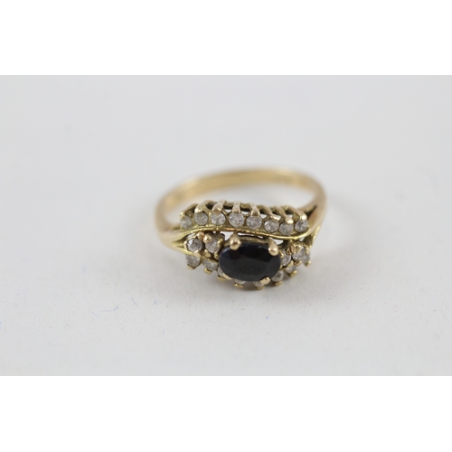 205 - 9ct gold sapphire & cubic zirconia dress ring (2.6g) Size  J